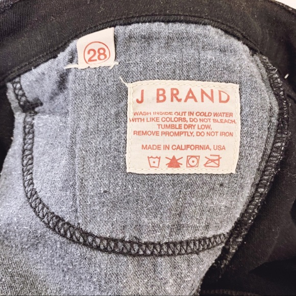 J Brand || Distressed Skinny Jeans - Picture 8 of 8